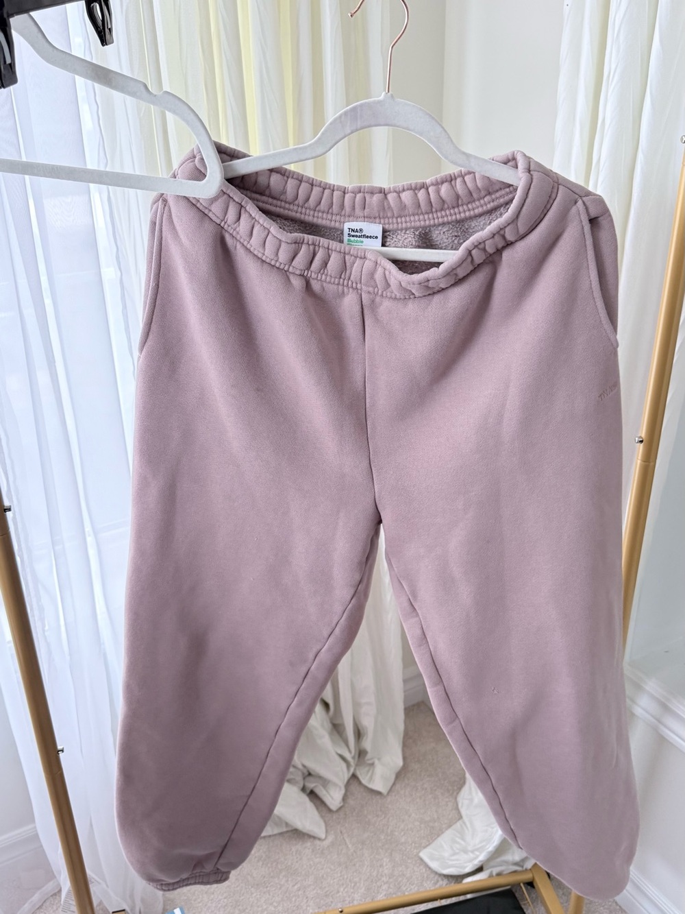 TNA women’s Fleece Joggers in Dusty Mauve